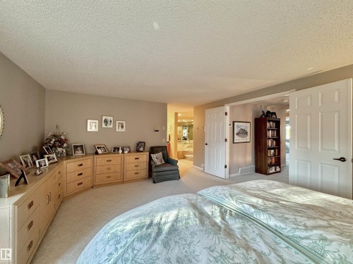 1057 109 Street, Edmonton, AB - Indoor Photo Showing Bedroom