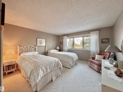 1057 109 Street, Edmonton, AB - Indoor Photo Showing Bedroom