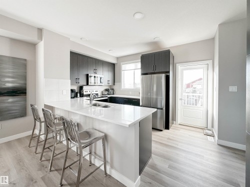 13 13139 205 Street, Edmonton, AB - Indoor Photo Showing Kitchen With Upgraded Kitchen