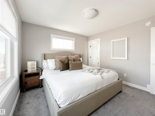 13 13139 205 Street, Edmonton, AB - Indoor Photo Showing Bedroom