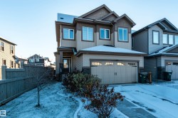 49 Ainsley Way  Sherwood Park, AB T8H 1A1