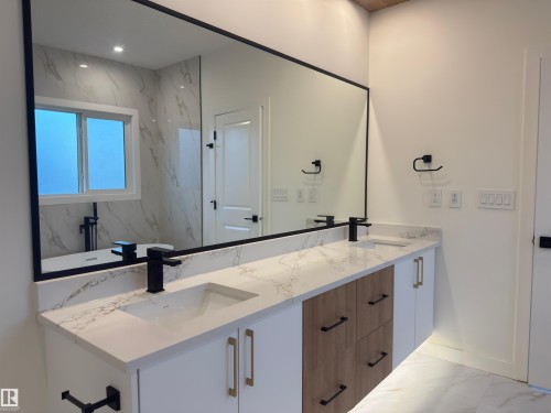 174 Caledon Crescent, Spruce Grove, AB - Indoor Photo Showing Bathroom