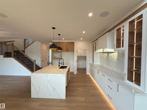 174 Caledon Crescent, Spruce Grove, AB - Indoor Photo Showing Kitchen With Double Sink