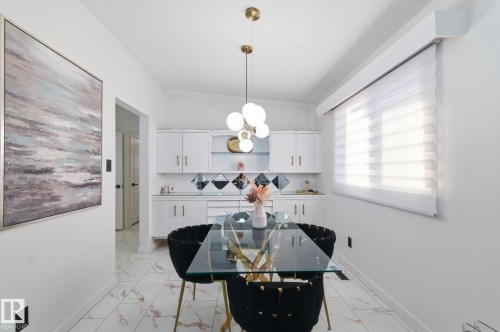 8043 135 Avenue, Edmonton, AB - Indoor Photo Showing Other Room