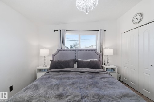 8043 135 Avenue, Edmonton, AB - Indoor Photo Showing Bedroom