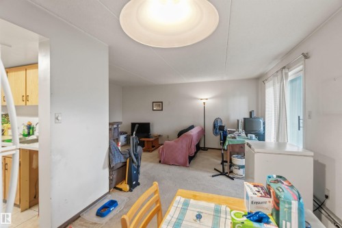 202 11026 106 Street, Edmonton, AB - Indoor