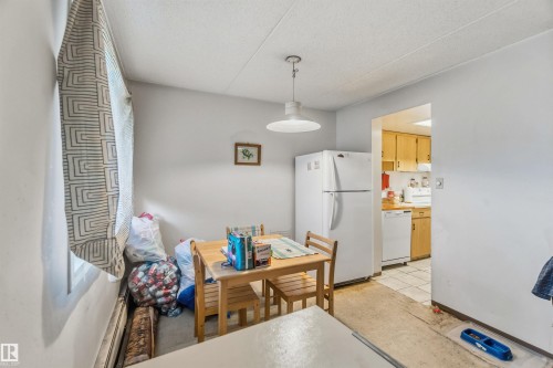 202 11026 106 Street, Edmonton, AB - Indoor Photo Showing Kitchen