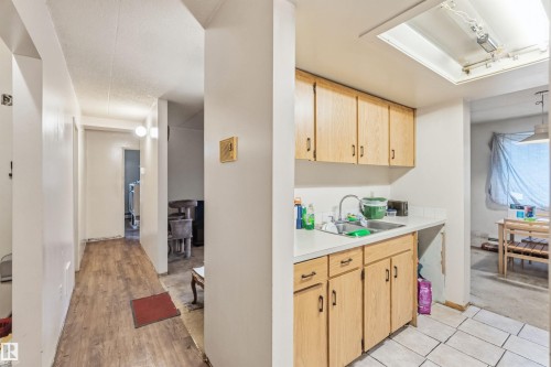 202 11026 106 Street, Edmonton, AB - Indoor