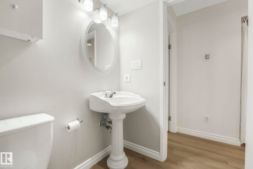 201 4404 122 Street, Edmonton, AB - Indoor Photo Showing Bathroom