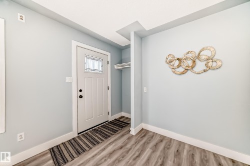 7104 129 Avenue, Edmonton, AB - Indoor Photo Showing Other Room