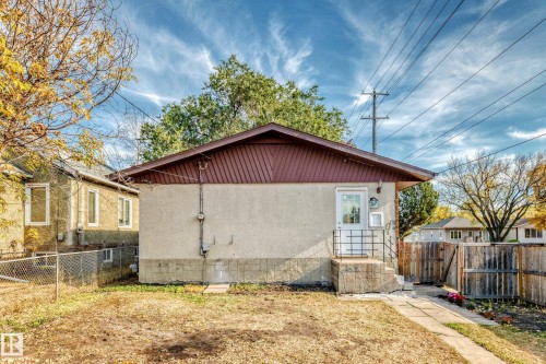 7104 129 Avenue, Edmonton, AB - Outdoor