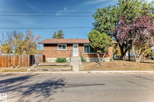 7104 129 Avenue, Edmonton, AB - Outdoor