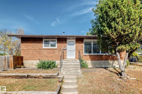 7104 129 Avenue, Edmonton, AB - Outdoor