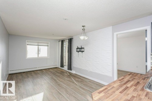 103 4309 33 Street, Stony Plain, AB - Indoor Photo Showing Other Room