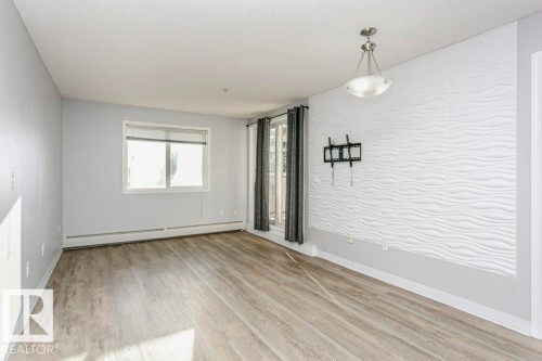103 4309 33 Street, Stony Plain, AB - Indoor Photo Showing Other Room