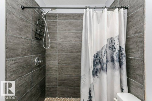 103 4309 33 Street, Stony Plain, AB - Indoor Photo Showing Bathroom