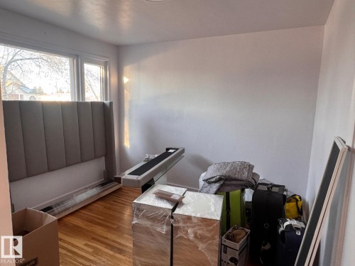 13129 101 Street, Edmonton, AB - Indoor Photo Showing Other Room