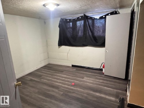 13129 101 Street, Edmonton, AB - Indoor Photo Showing Other Room