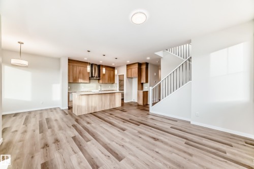 2346 Egret Way, Edmonton, AB - Indoor Photo Showing Kitchen