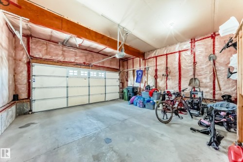 2105 32A Street, Edmonton, AB - Indoor Photo Showing Garage
