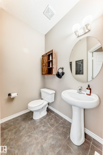 2105 32A Street, Edmonton, AB - Indoor Photo Showing Bathroom
