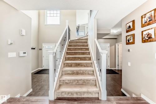 2105 32A Street, Edmonton, AB - Indoor Photo Showing Other Room