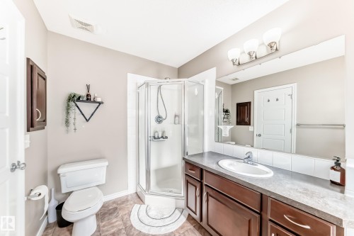 2105 32A Street, Edmonton, AB - Indoor Photo Showing Bathroom