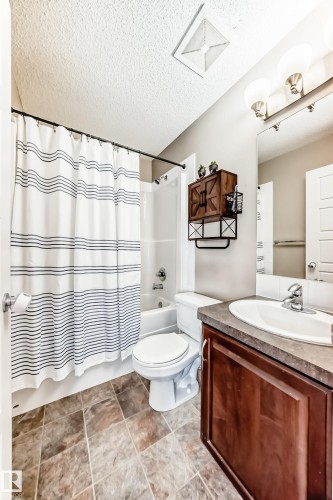 2105 32A Street, Edmonton, AB - Indoor Photo Showing Bathroom