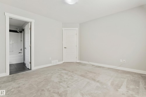 6963 19A Avenue, Edmonton, AB - Indoor Photo Showing Other Room