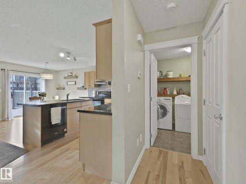 1715 Melrose Crescent, Edmonton, AB - Indoor