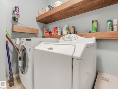 1715 Melrose Crescent, Edmonton, AB - Indoor Photo Showing Laundry Room
