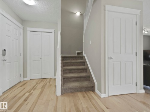 1715 Melrose Crescent, Edmonton, AB - Indoor Photo Showing Other Room