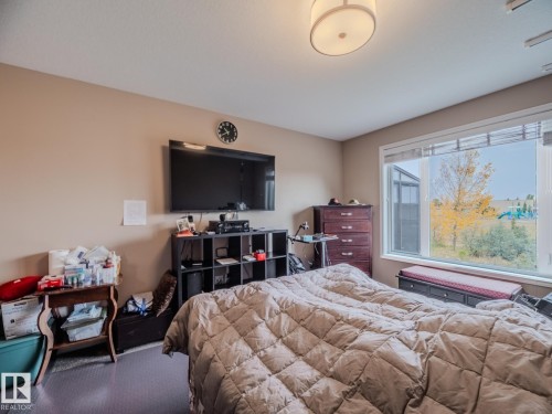 172 Mcdowell Wynd, Leduc, AB - Indoor Photo Showing Bedroom