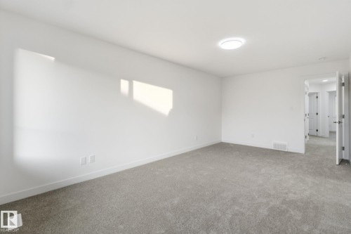 7 2710 66 St, Edmonton, AB - Indoor Photo Showing Other Room