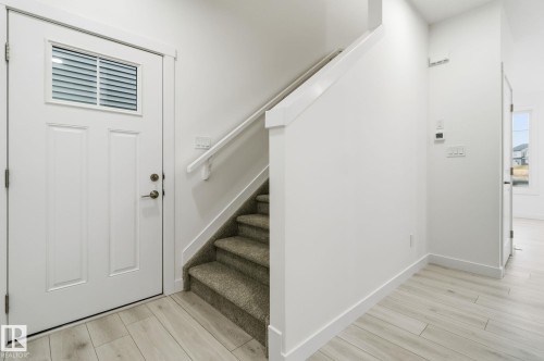 7 2710 66 St, Edmonton, AB - Indoor Photo Showing Other Room