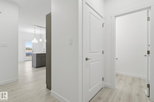 7 2710 66 St, Edmonton, AB - Indoor Photo Showing Other Room