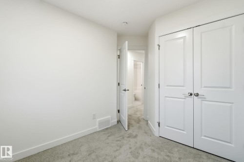 7 2710 66 St, Edmonton, AB - Indoor Photo Showing Other Room