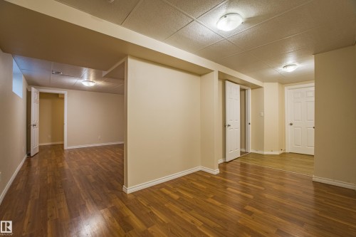 1253 Latta Crescent, Edmonton, AB - Indoor