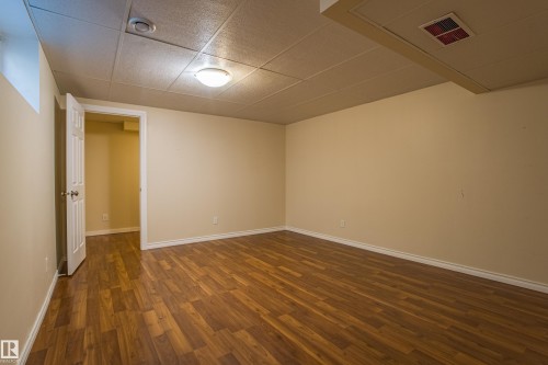1253 Latta Crescent, Edmonton, AB - Indoor Photo Showing Other Room