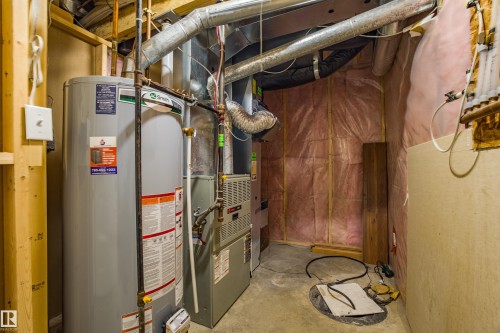 1253 Latta Crescent, Edmonton, AB - Indoor Photo Showing Basement