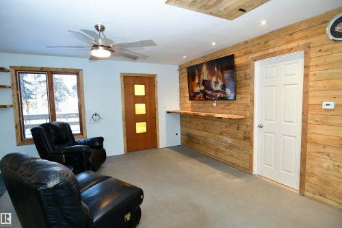49054 Rge Rd 13, Rural Leduc County, AB - Indoor