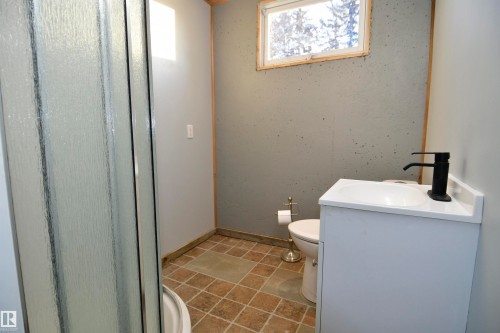 49054 Rge Rd 13, Rural Leduc County, AB - Indoor Photo Showing Bathroom