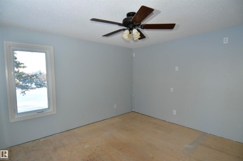 49054 Rge Rd 13, Rural Leduc County, AB - Indoor Photo Showing Other Room