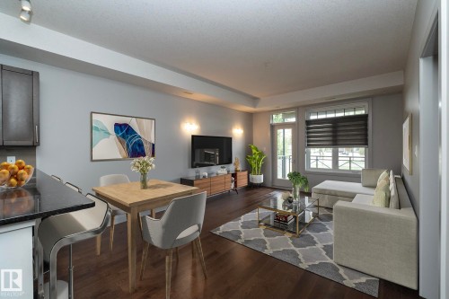 213 10811 72 Avenue, Edmonton, AB - Indoor Photo Showing Living Room