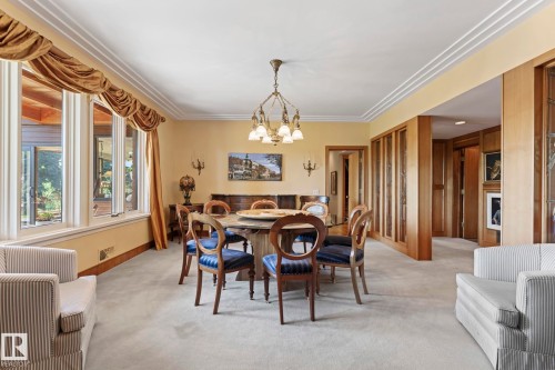 8 Valleyview Point(E), Edmonton, AB - Indoor Photo Showing Dining Room