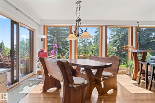 8 Valleyview Point(E), Edmonton, AB - Indoor Photo Showing Dining Room