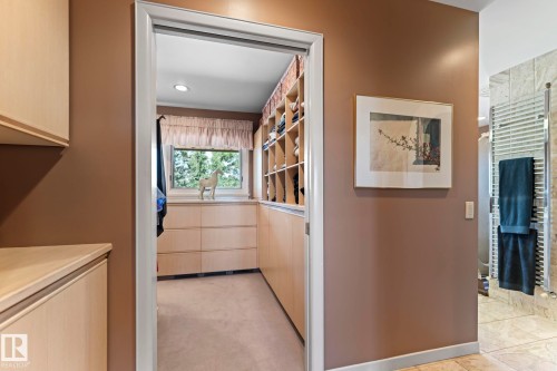 8 Valleyview Point(E), Edmonton, AB - Indoor Photo Showing Other Room