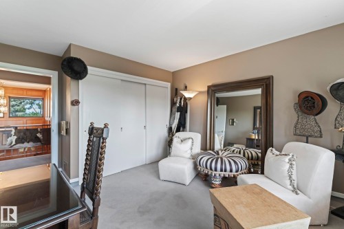 8 Valleyview Point(E), Edmonton, AB - Indoor