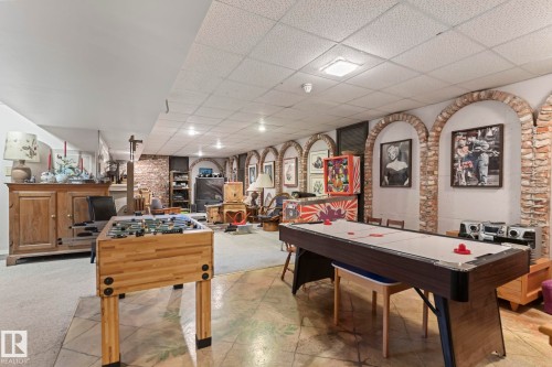 8 Valleyview Point(E), Edmonton, AB - Indoor Photo Showing Other Room