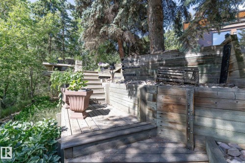 8 Valleyview Point(E), Edmonton, AB - Outdoor